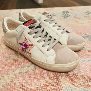 Vintage Havana White Sneakers with Pink Star and Silver Accents